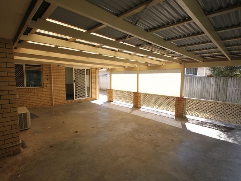 8 Ilinga Place, Kallangur QLD 4503