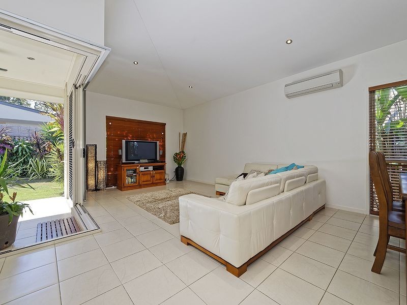 14 Lorikeet Parade, Dakabin QLD 4503