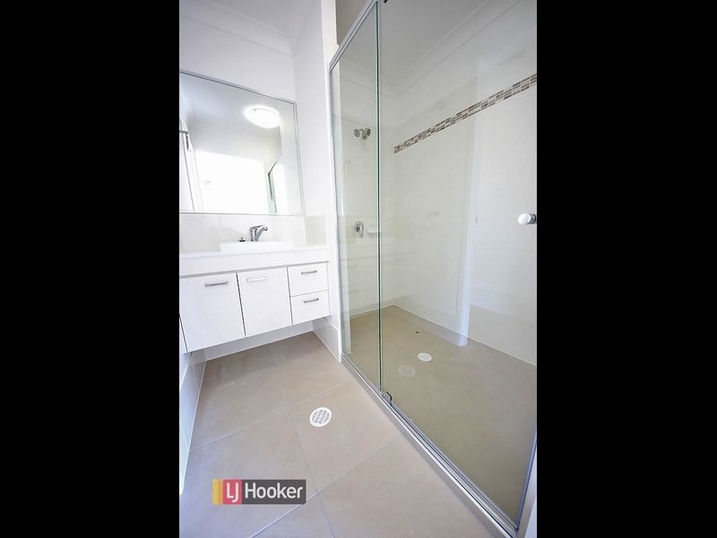 35 Pine Grove Street, Morayfield QLD 4506