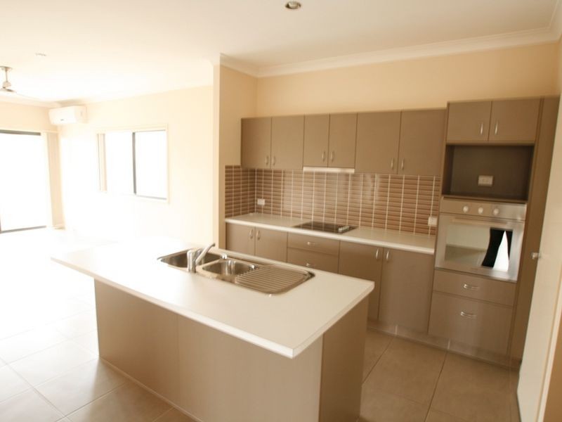 North Lakes QLD 4509