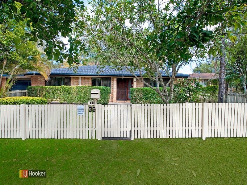 29 Eucumbene Drive, Petrie QLD 4502