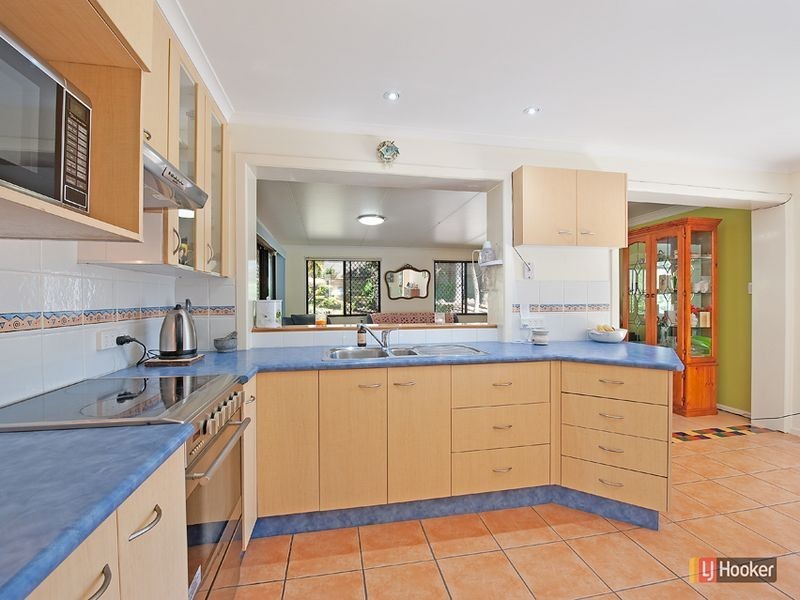 29 Eucumbene Drive, Petrie QLD 4502