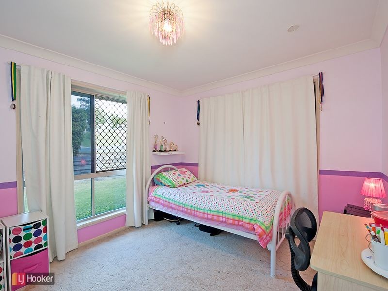 5 Verdon Court, Petrie QLD 4502