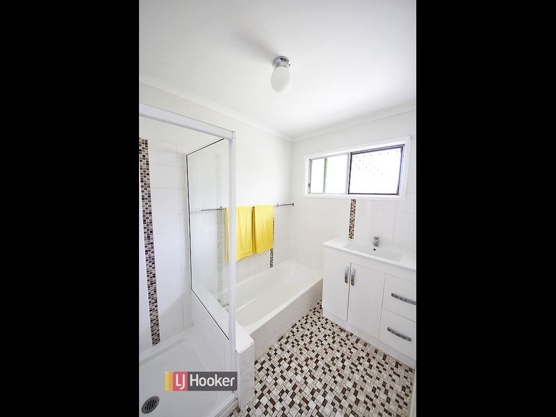 6 Arunga Street, Petrie QLD 4502