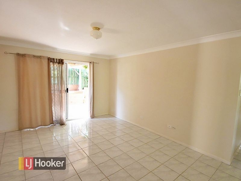 8 Macadam Court, Kallangur QLD 4503