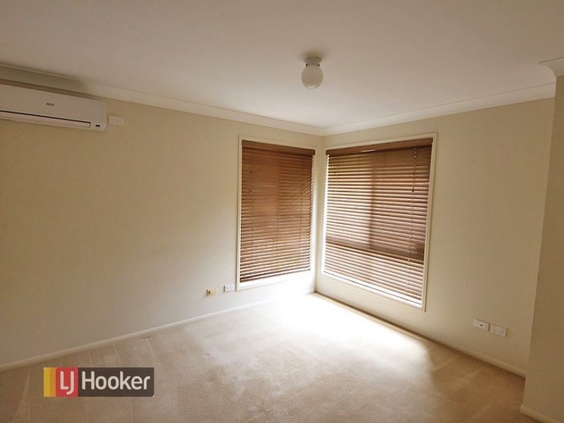 8 Macadam Court, Kallangur QLD 4503