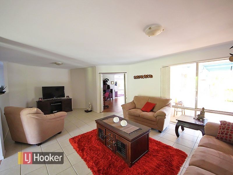 33 Surround Street, Dakabin QLD 4503