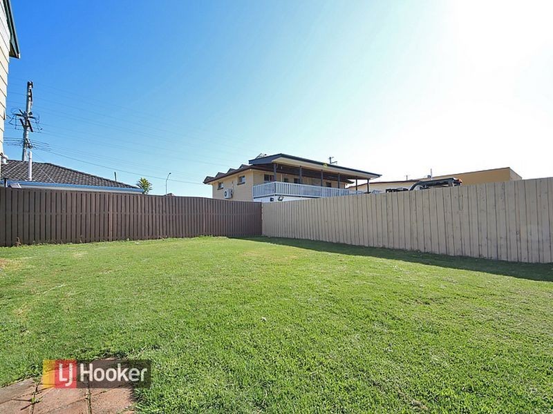 40 The Crescent, Kallangur QLD 4503