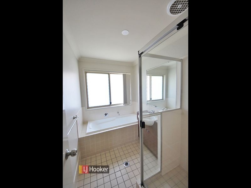 4 Lilly Crescent, Kallangur QLD 4503