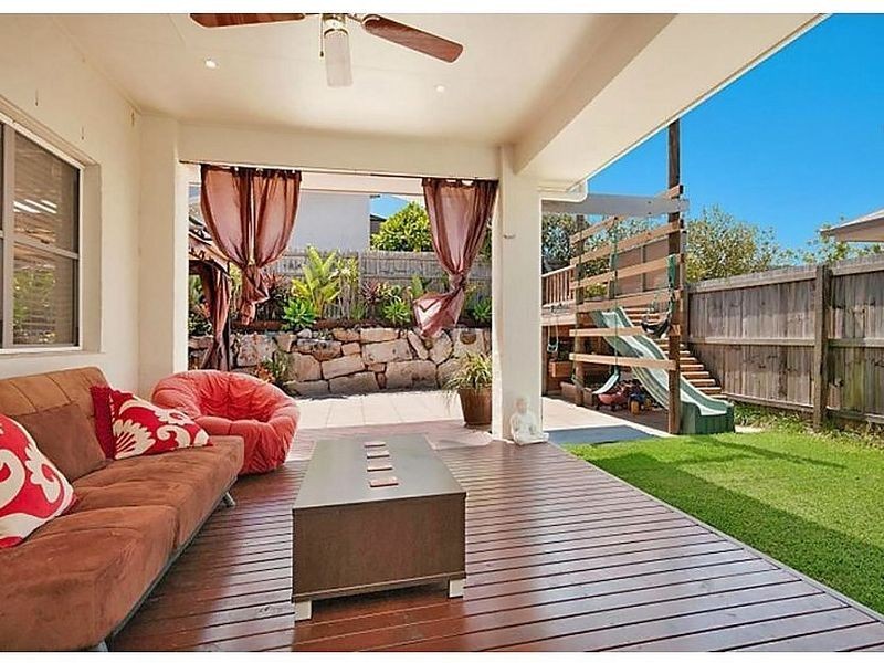 18 Whitecedar Circuit, North Lakes QLD 4509