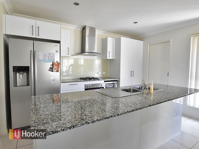5 Toby Close, Kallangur QLD 4503