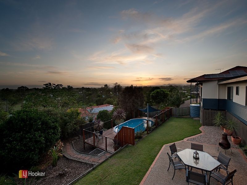 8 Wallers Court, Petrie QLD 4502