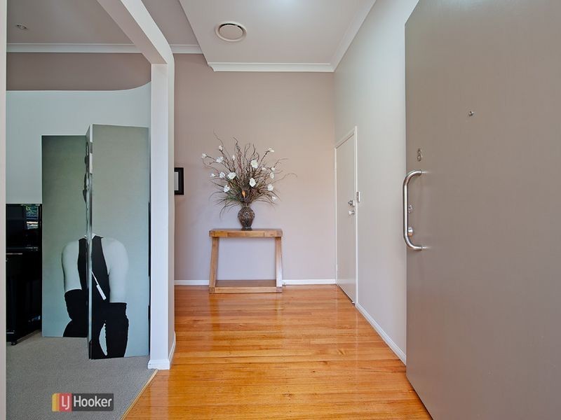 8 Wallers Court, Petrie QLD 4502