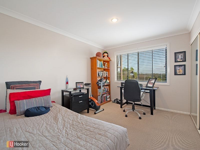 8 Wallers Court, Petrie QLD 4502