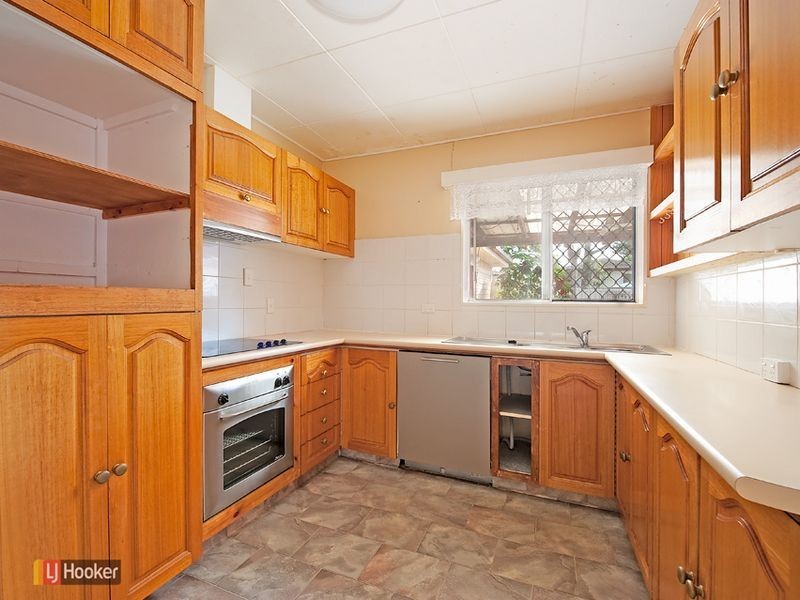 14 Windrest Street, Strathpine QLD 4500