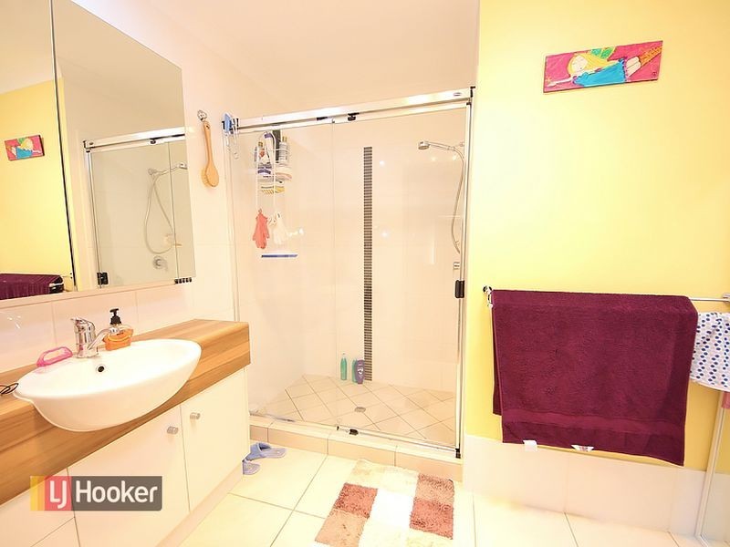 9 Jowarra Street, Kallangur QLD 4503