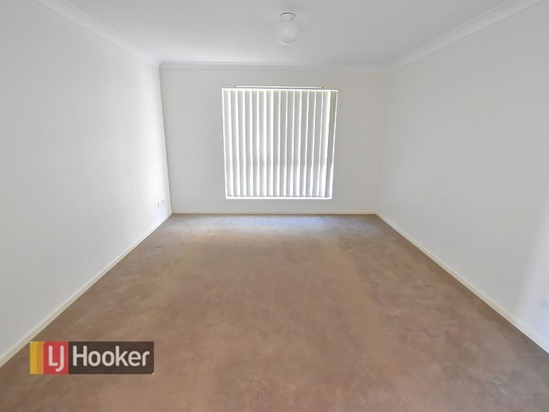 5 Regal Place, Kallangur QLD 4503