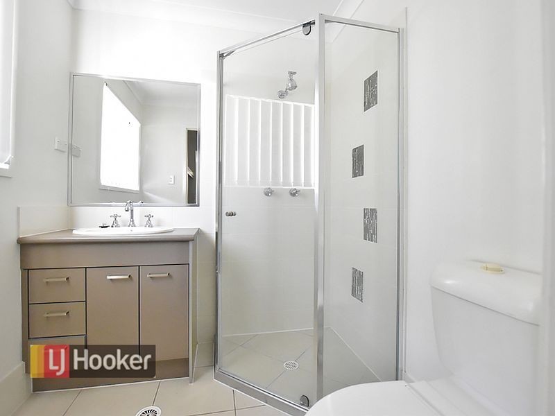 5 Regal Place, Kallangur QLD 4503