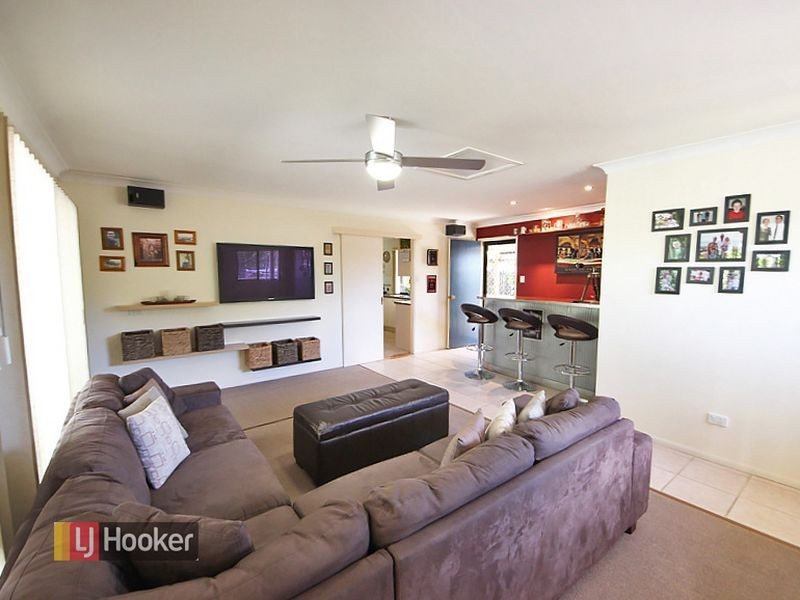 50 Mountain Blue Drive, Kallangur QLD 4503