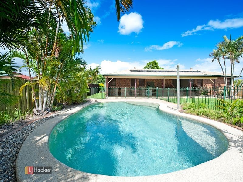 15 Augustins Crescent, Petrie QLD 4502