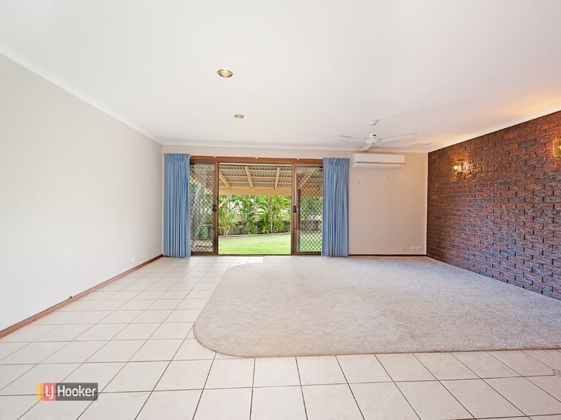 15 Augustins Crescent, Petrie QLD 4502
