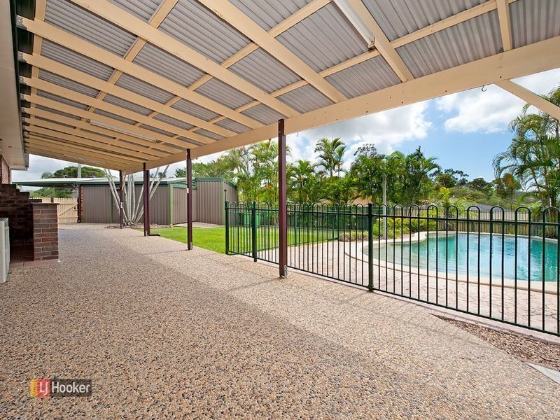 15 Augustins Crescent, Petrie QLD 4502