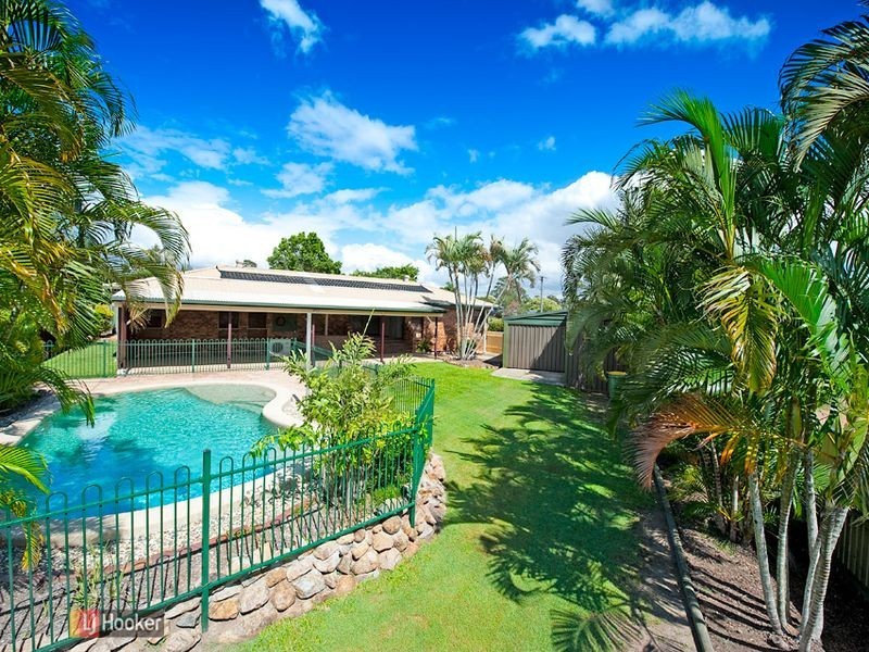 15 Augustins Crescent, Petrie QLD 4502