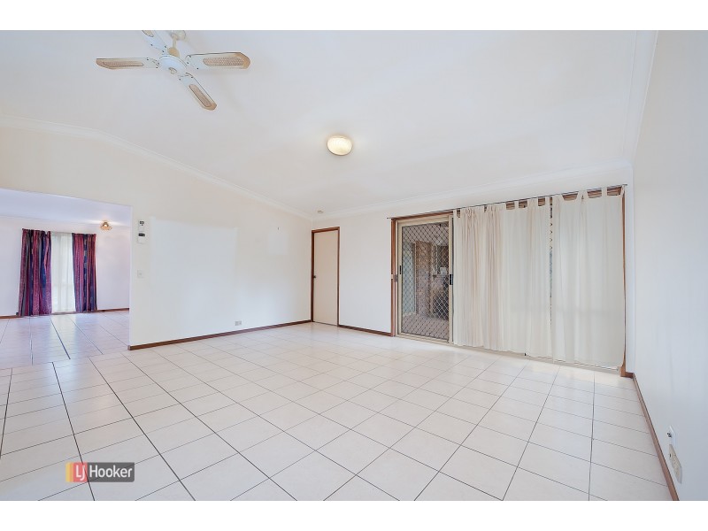 13 Ravenscraig Court, Kallangur QLD 4503