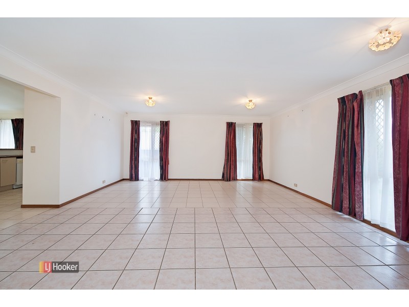 13 Ravenscraig Court, Kallangur QLD 4503