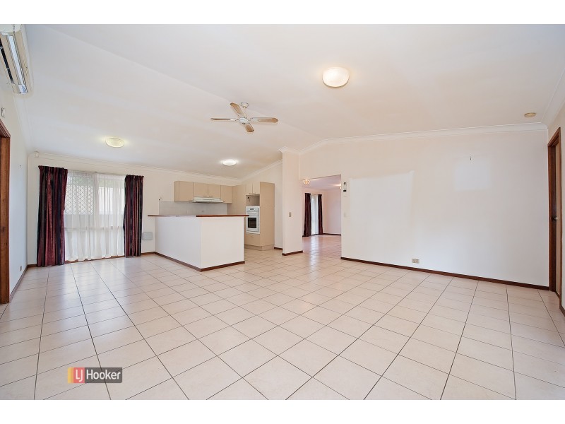 13 Ravenscraig Court, Kallangur QLD 4503