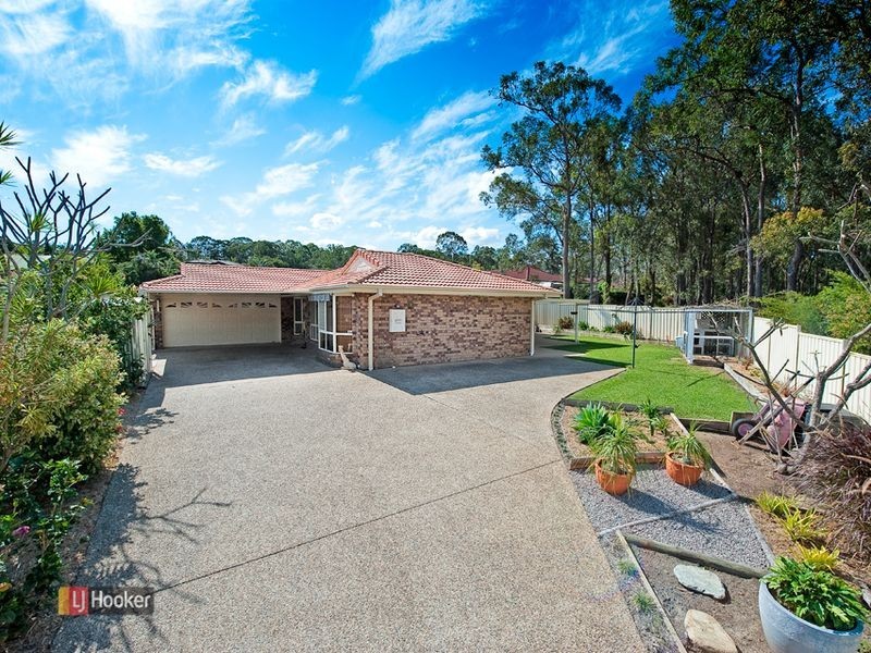 33 Butterfly Drive, Kallangur QLD 4503