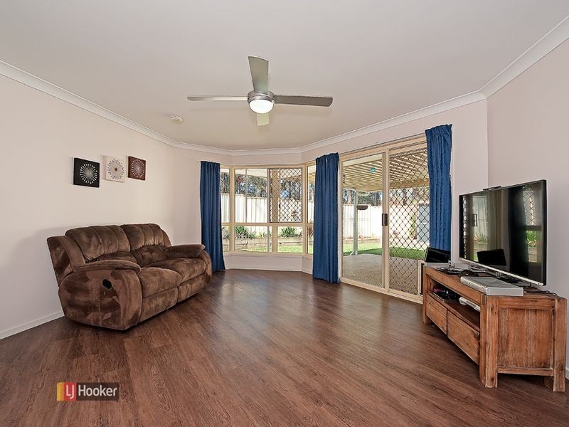 33 Butterfly Drive, Kallangur QLD 4503