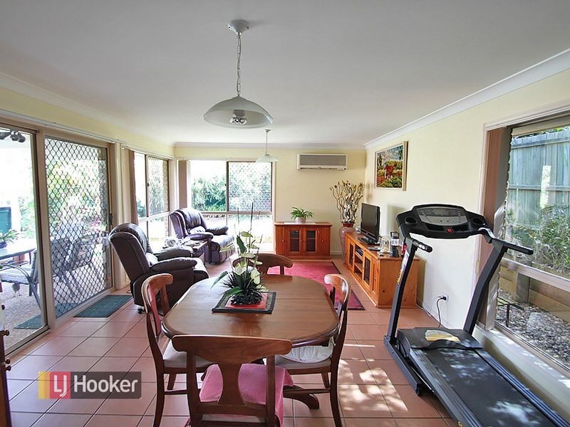 11 Esk Place, Kallangur QLD 4503