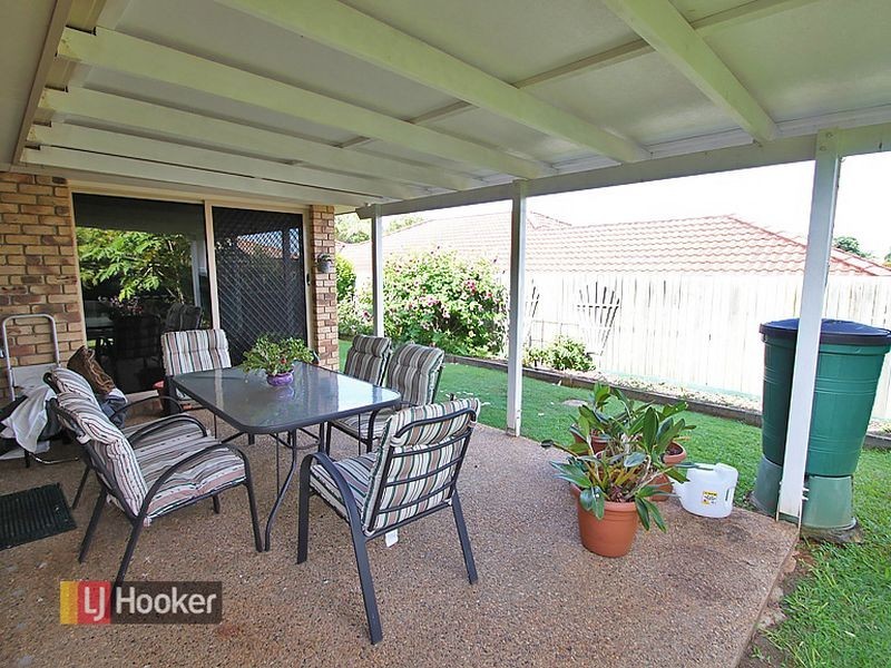 11 Esk Place, Kallangur QLD 4503