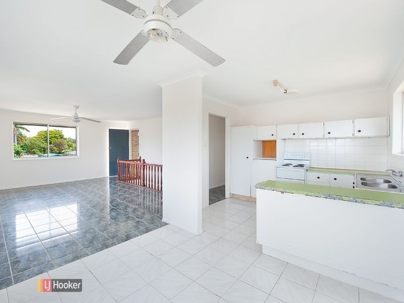 36 Arrakune Crescent, Kallangur QLD 4503