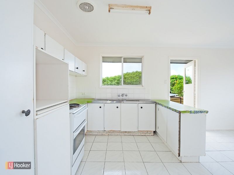 36 Arrakune Crescent, Kallangur QLD 4503