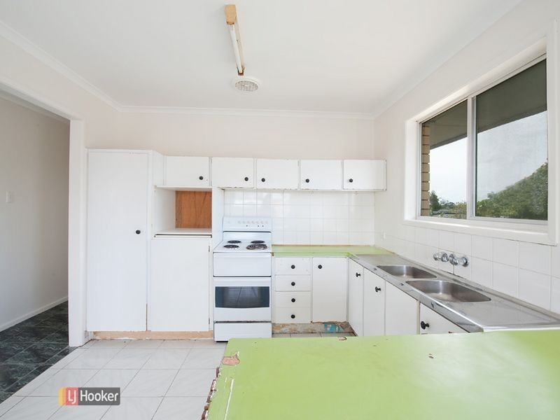 36 Arrakune Crescent, Kallangur QLD 4503