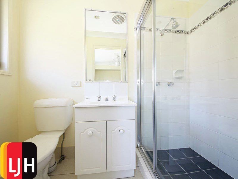 26 Mowbray Court, Kallangur QLD 4503