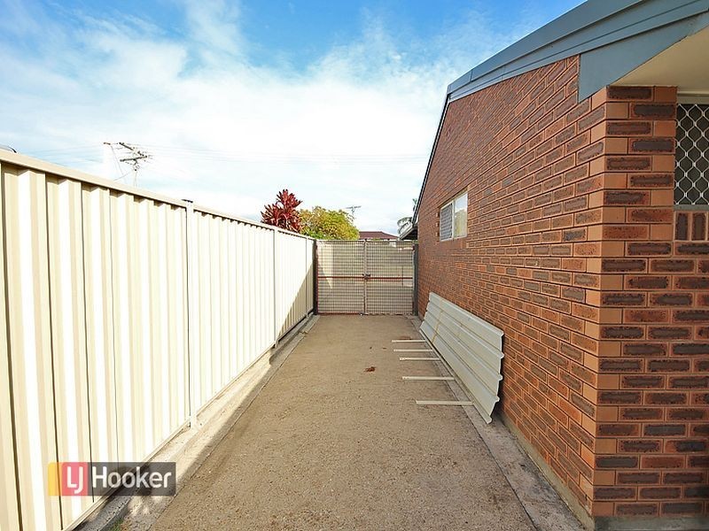 34 Arrakune Crescent, Kallangur QLD 4503