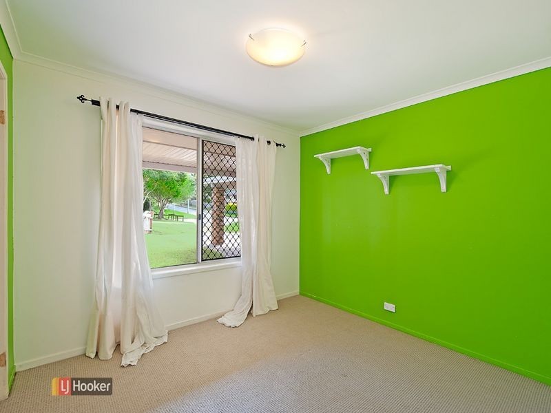 27 Leis Road, Kallangur QLD 4503