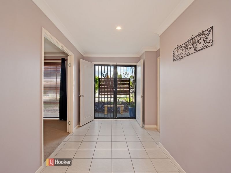 7 Brimstone Court, Kallangur QLD 4503