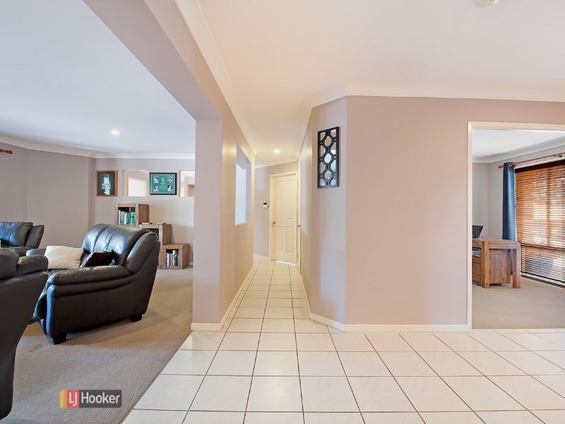 7 Brimstone Court, Kallangur QLD 4503