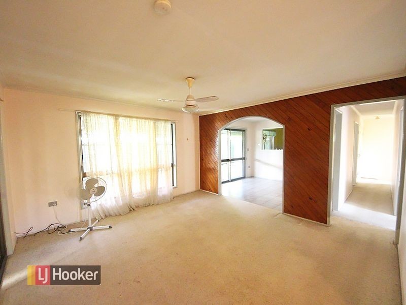 33 Andracia Street, Kallangur QLD 4503