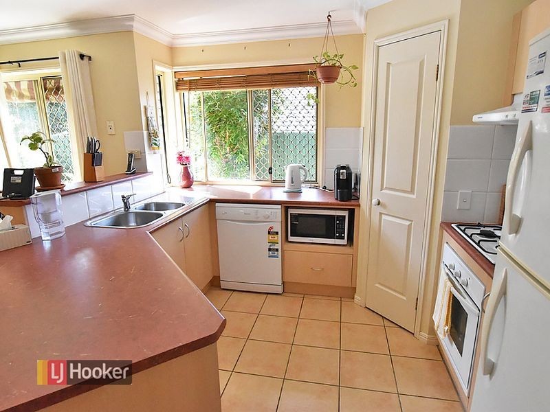 6 Faraday Court, Kallangur QLD 4503