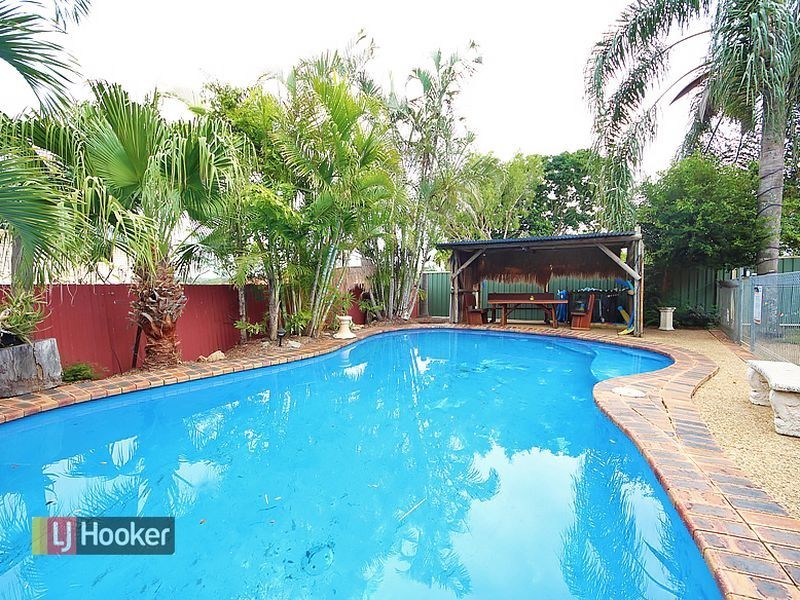 15 Lintone Street, Kallangur QLD 4503