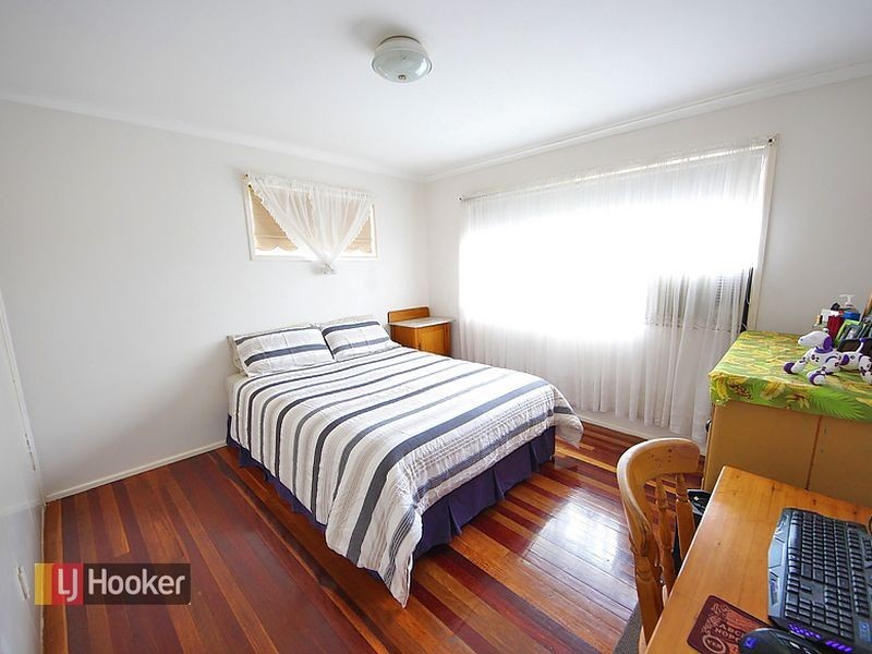 15 Lintone Street, Kallangur QLD 4503