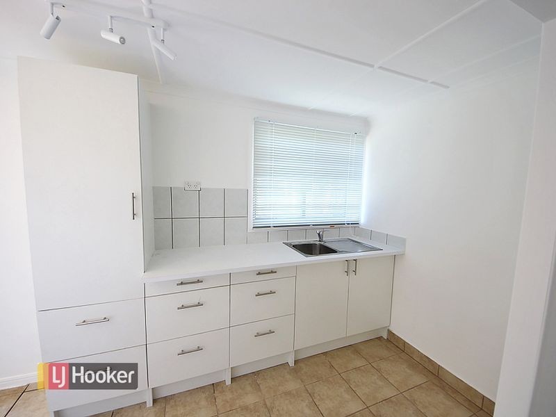 18 Lavercombe Drive, Kallangur QLD 4503