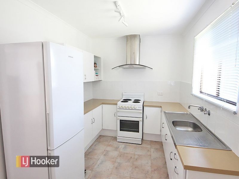 18 Lavercombe Drive, Kallangur QLD 4503