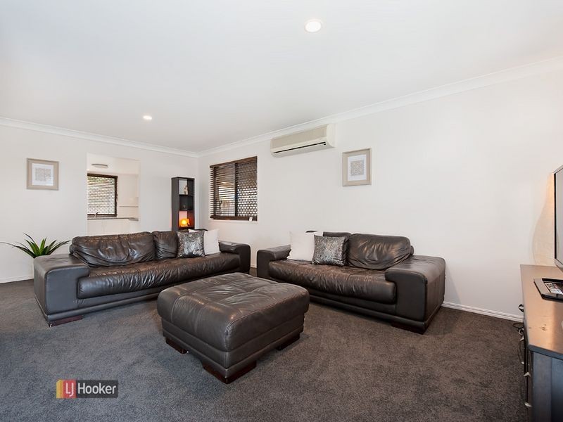 28 Mowbray Court, Kallangur QLD 4503