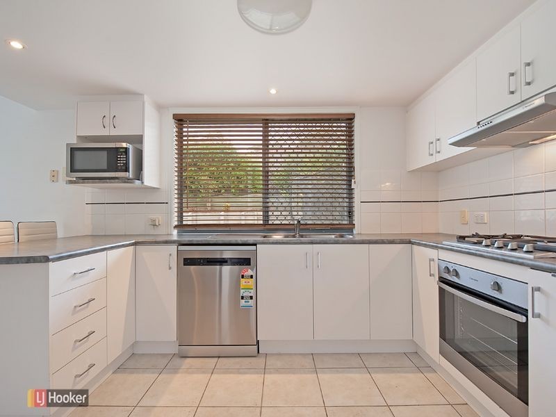 28 Mowbray Court, Kallangur QLD 4503